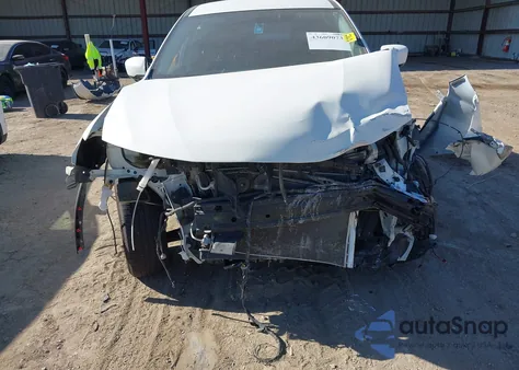 2016 Nissan Rogue S z USA, uszkodzony, nr VIN KNMAT2MV6GP738027